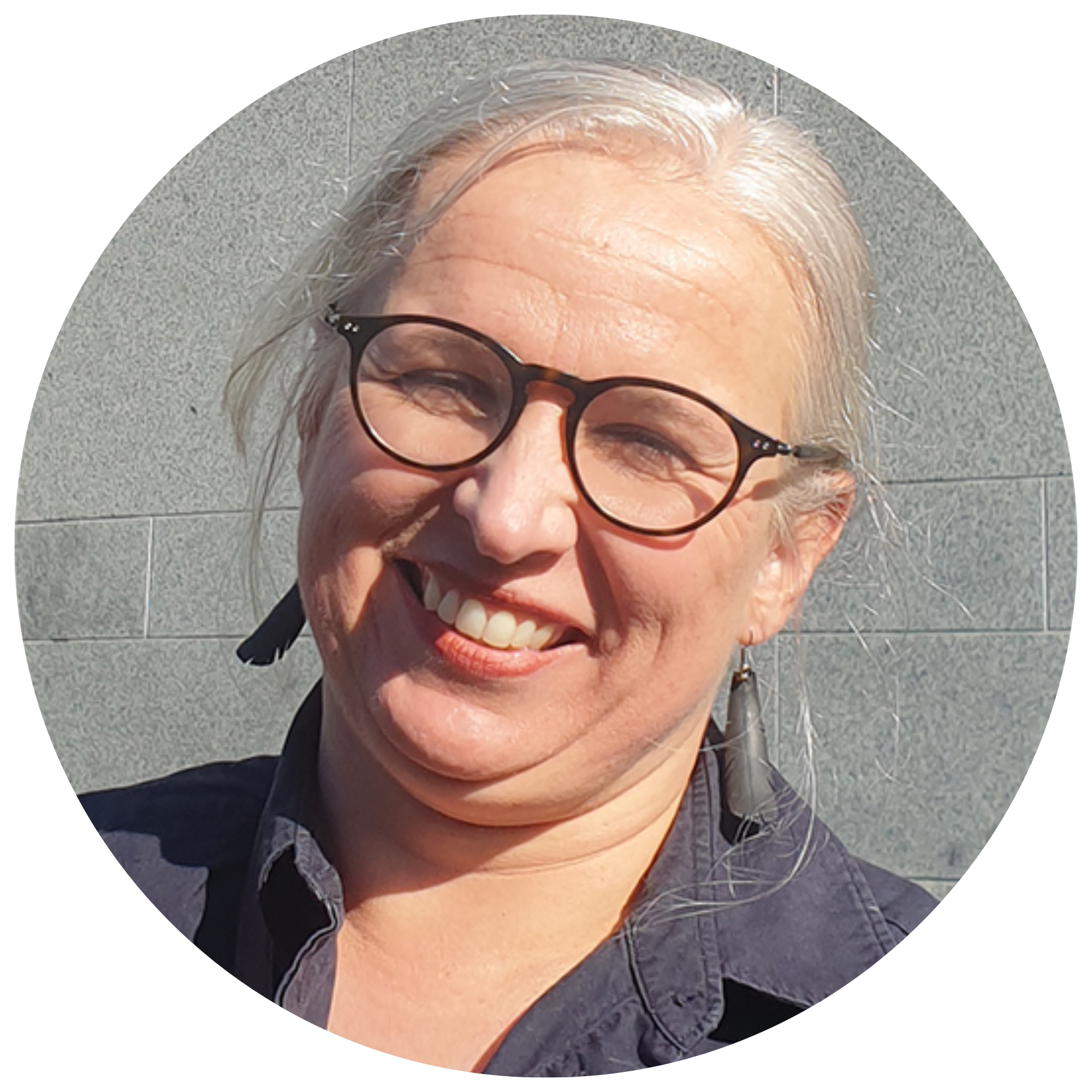 Headshot of Monica Leach